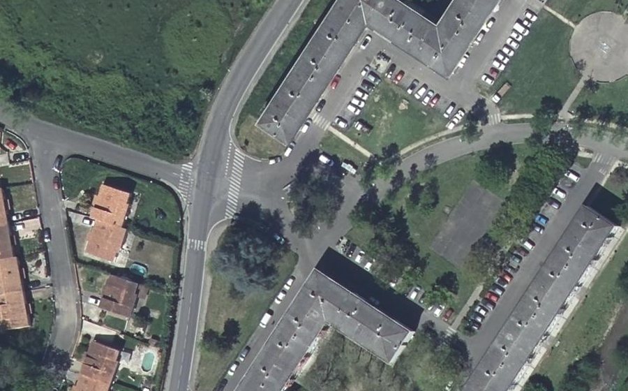 Vue aérienne du Rond-point anonyme n°161050170