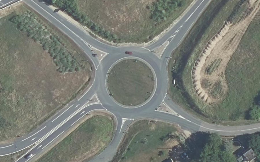 Vue aérienne du Rond-point anonyme n°16120802