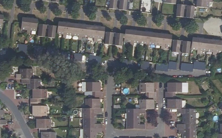 Vue aérienne du Rond-point anonyme n°162032483