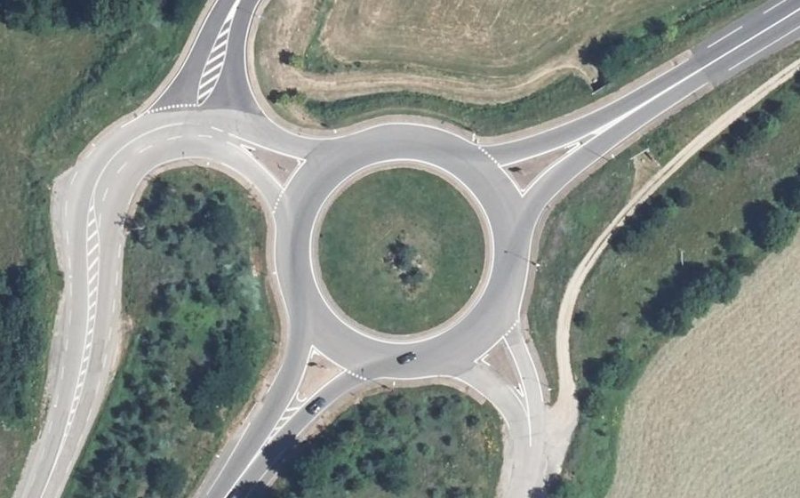 Vue aérienne du Rond-point anonyme n°16228870