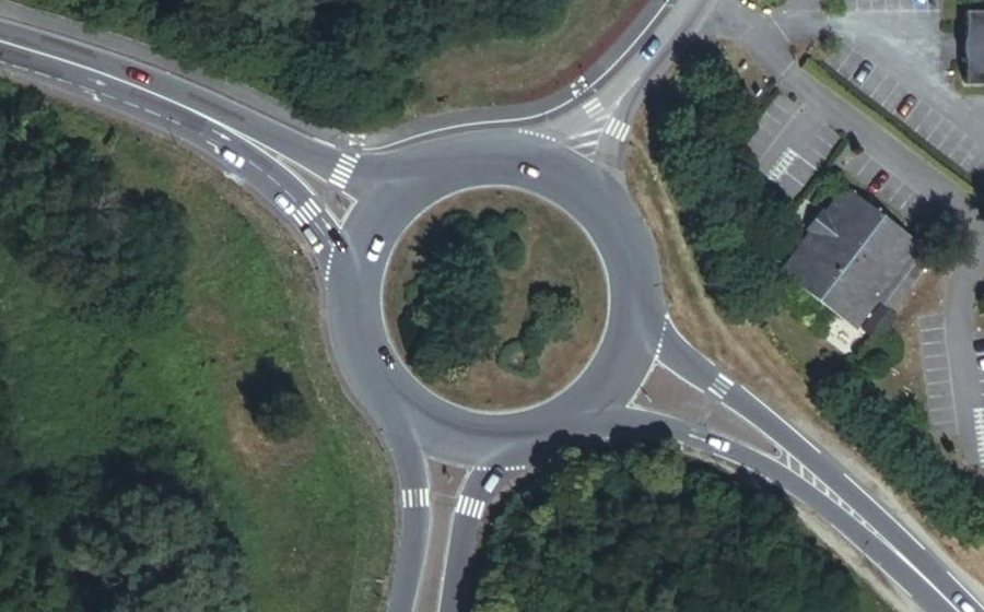 Vue aérienne du Rond-point anonyme n°16285724