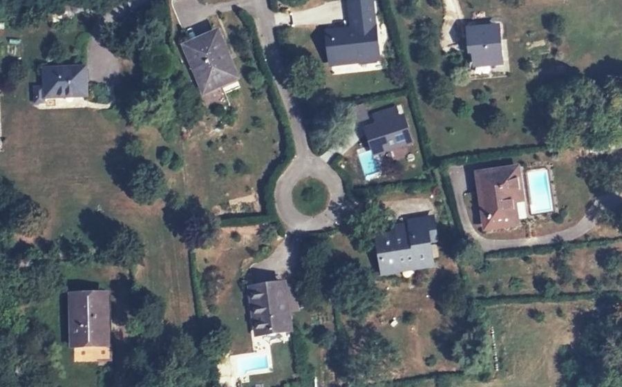 Vue aérienne du Rond-point anonyme n°163078250
