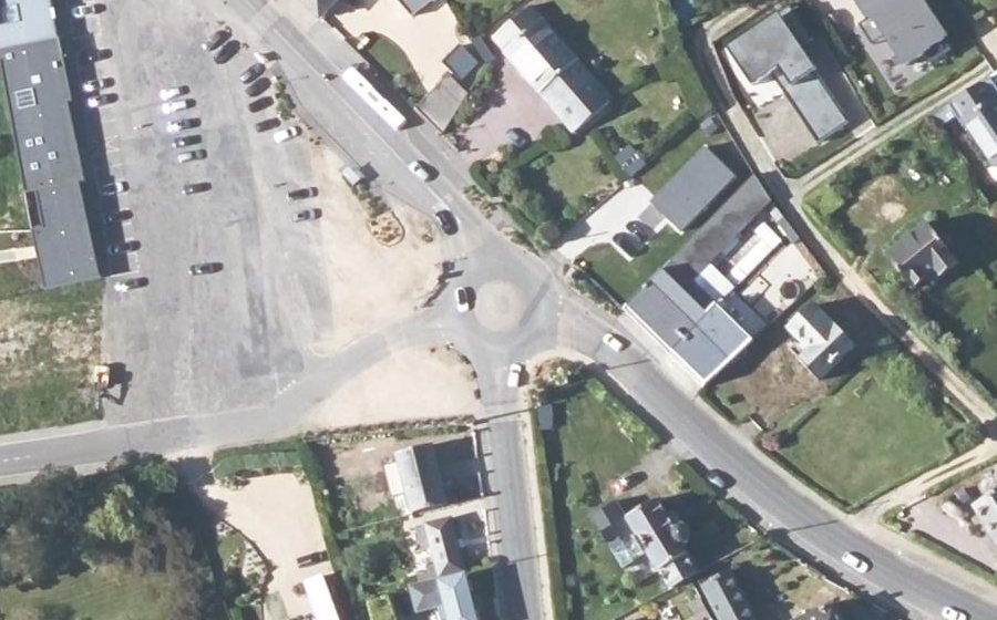 Vue aérienne du Rond-point anonyme n°1631534
