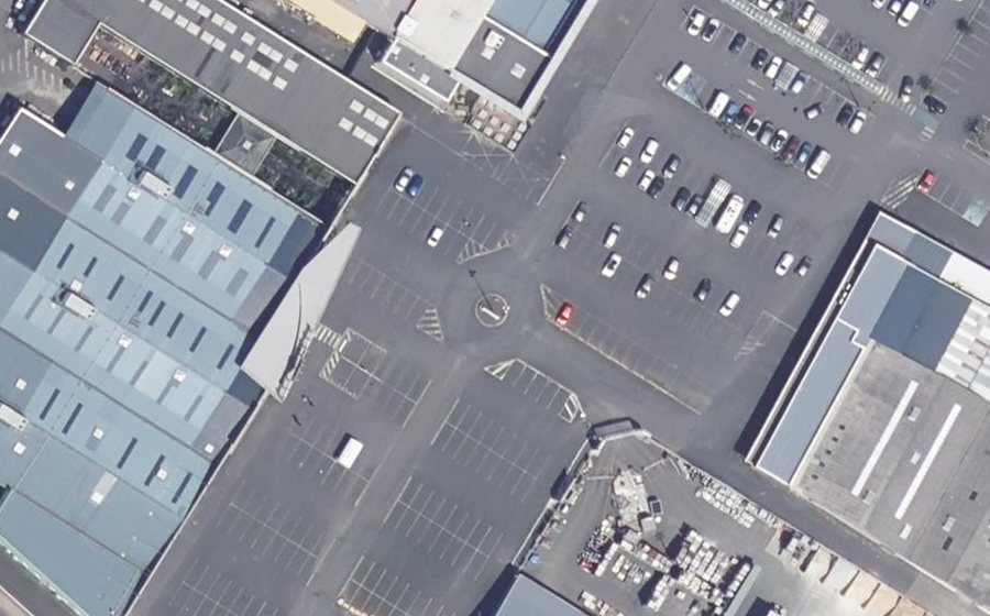 Vue aérienne du Rond-point anonyme n°163208992