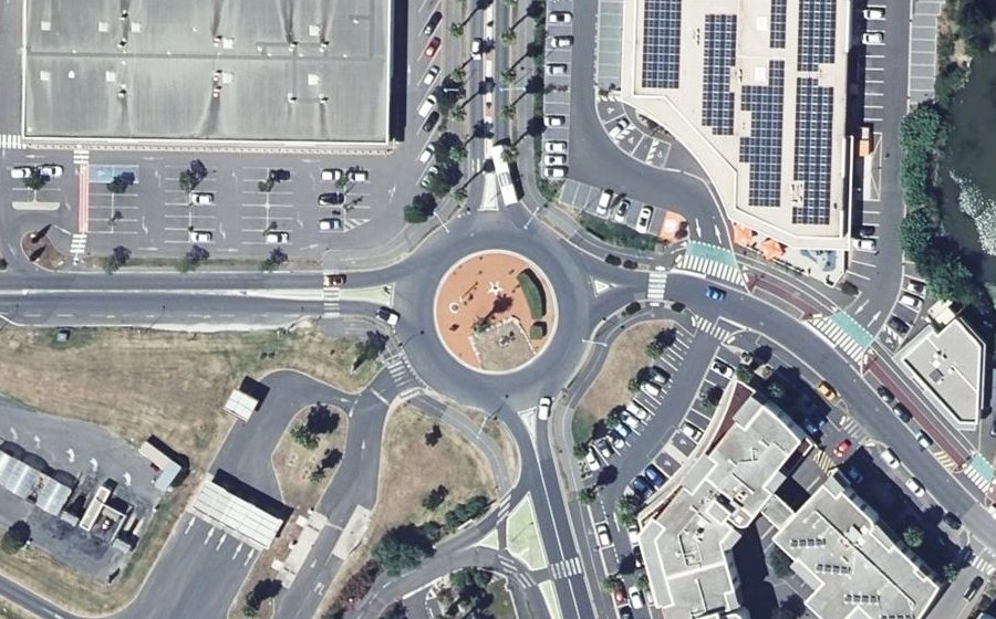 Vue aérienne du Rond-Point Hélène Boucher