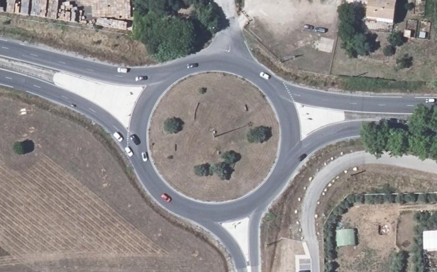 Vue aérienne du Rond-point anonyme n°16342220