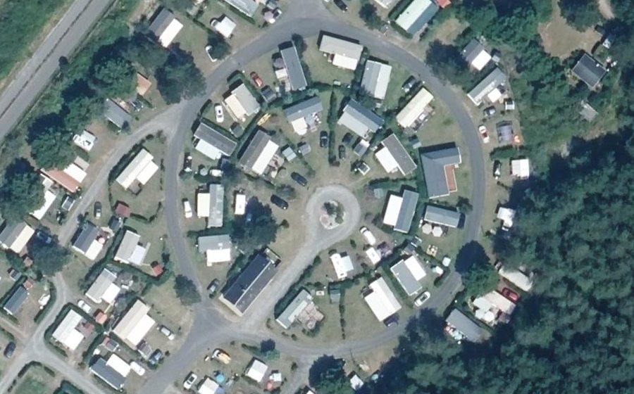 Vue aérienne du Rond-point anonyme n°163692532