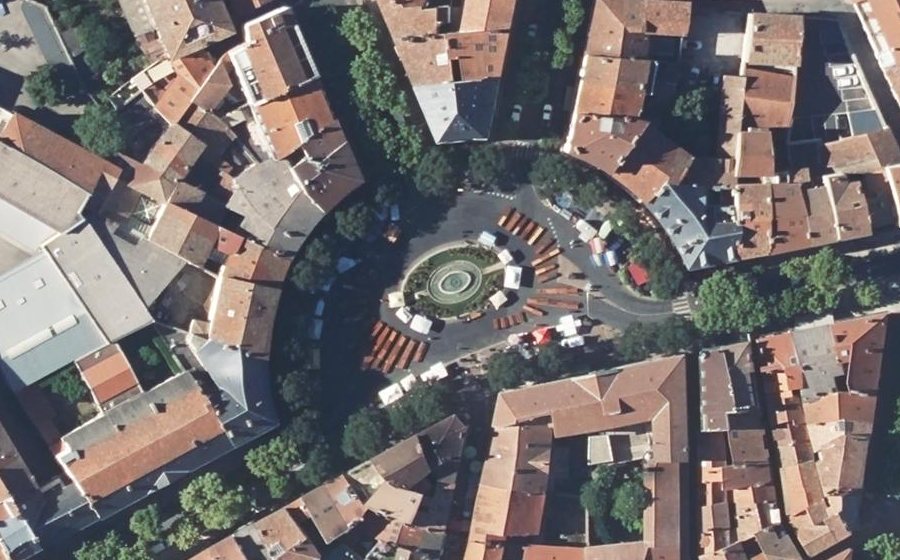 Vue aérienne de la Place du Mandarous
