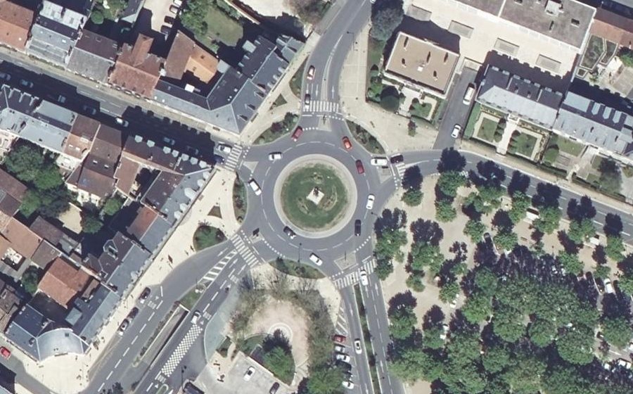 Vue aérienne de la Place Yves Guéna