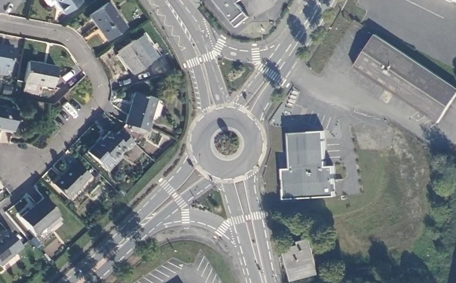 Vue aérienne du Rond-Point Route des Eaux
