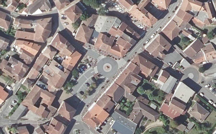 Vue aérienne du Rond-point anonyme n°165006923
