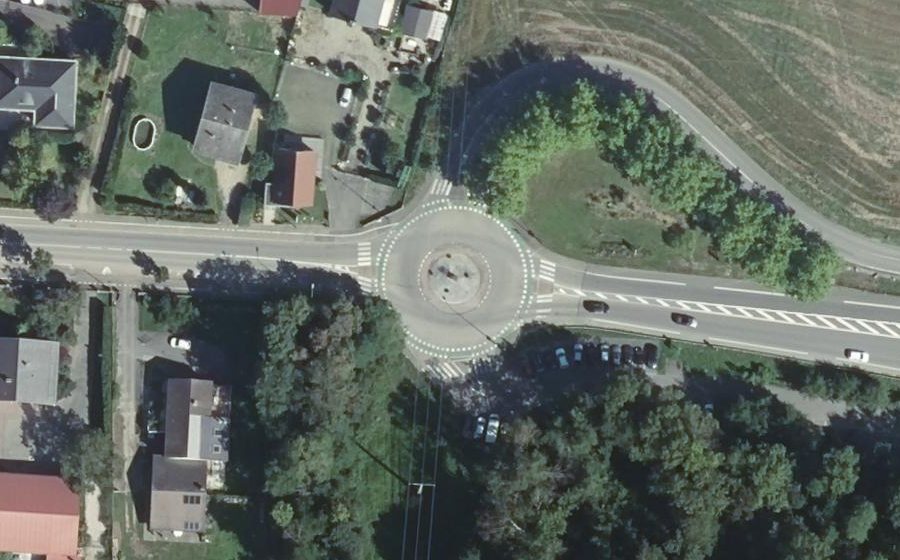 Vue aérienne du Rond-point anonyme n°16557164