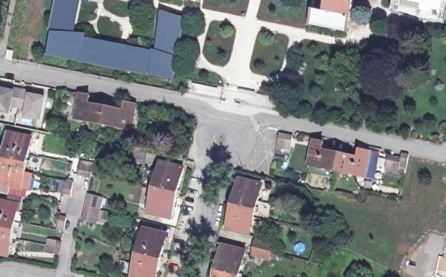 Vue aérienne du Rond-point anonyme n°16627415