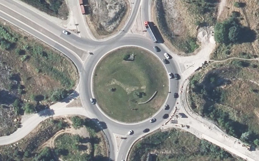 Vue aérienne du Rond-point anonyme n°16695064