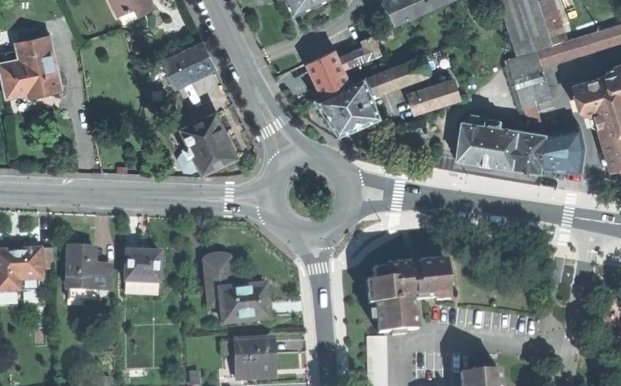 Vue aérienne du Rond-point anonyme n°16794227