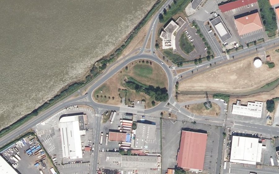 Vue aérienne du Rond-point du CEF