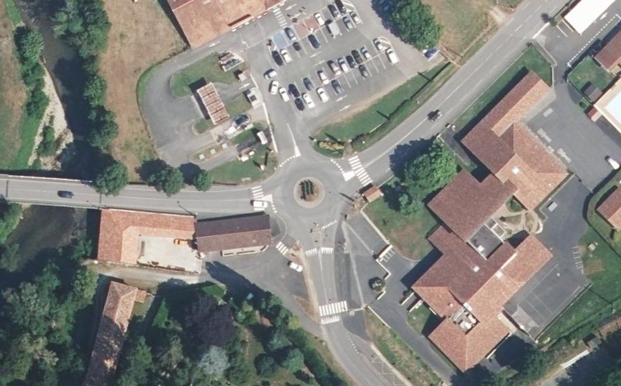 Vue aérienne du Etxeberriko biribilgunea