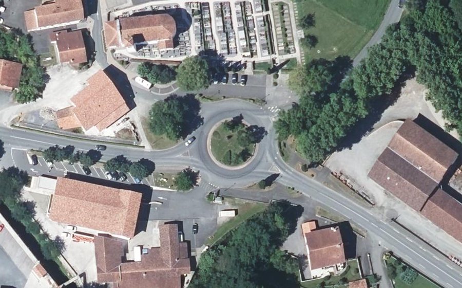Vue aérienne du Rond-point de l'Église