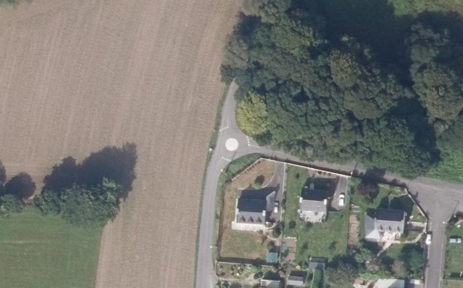 Vue aérienne du Rond-point anonyme n°170710619