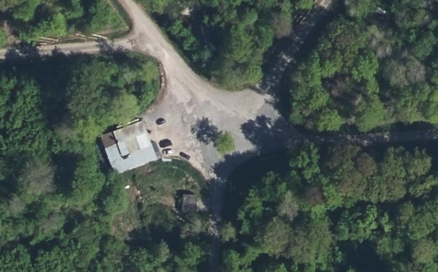 Vue aérienne du Rond-point anonyme n°171769502