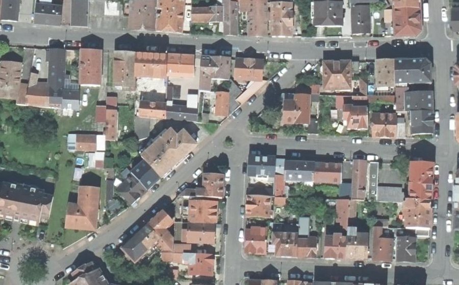 Vue aérienne du Rond-point anonyme n°172276187