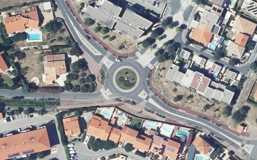 Vue aérienne du Rond-Point de l'Ordre National de la Légion d'Honneur
