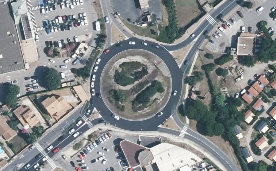 Vue aérienne du Rond-point anonyme n°17466584