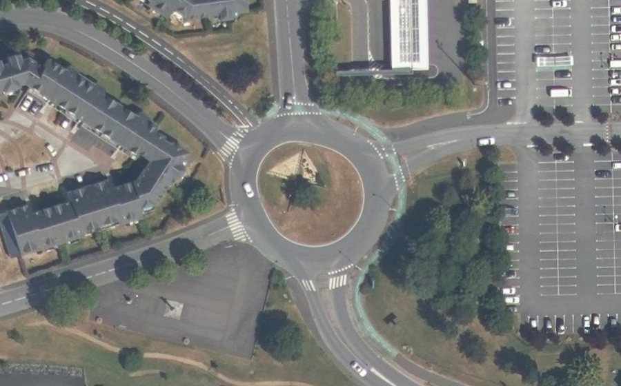 Vue aérienne du Rond-Point du 20 Juillet 1944
