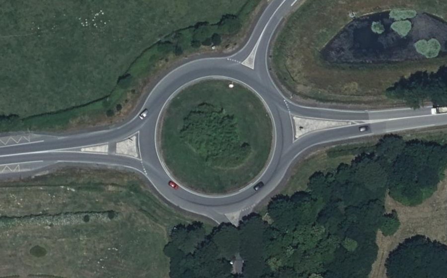 Vue aérienne du Rond-point anonyme n°176011705