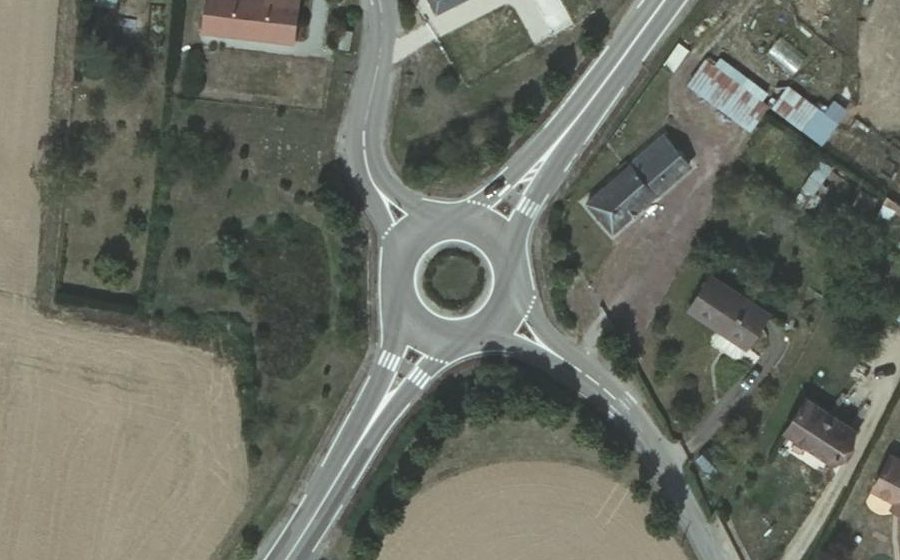 Vue aérienne du Rond-point anonyme n°17730016