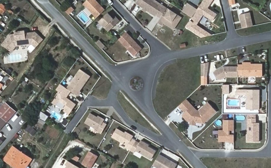 Vue aérienne du Rond-point anonyme n°177517002