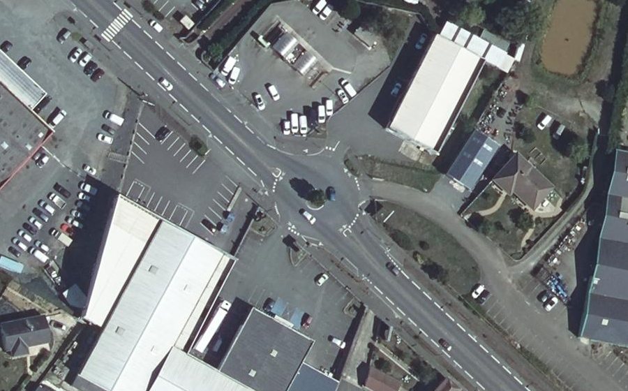 Vue aérienne du Rond-point anonyme n°179142217