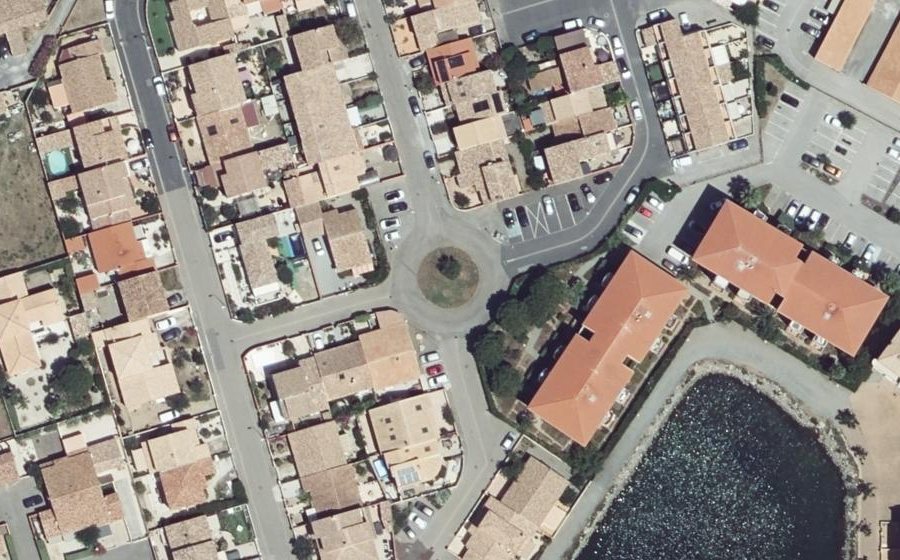 Vue aérienne du Rond-point anonyme n°180714237