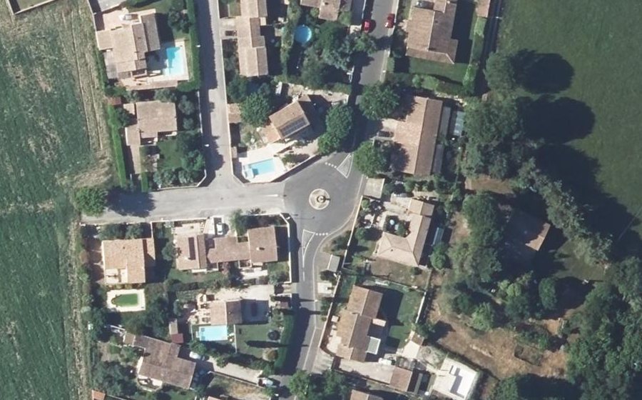 Vue aérienne du Rond-point anonyme n°180917021