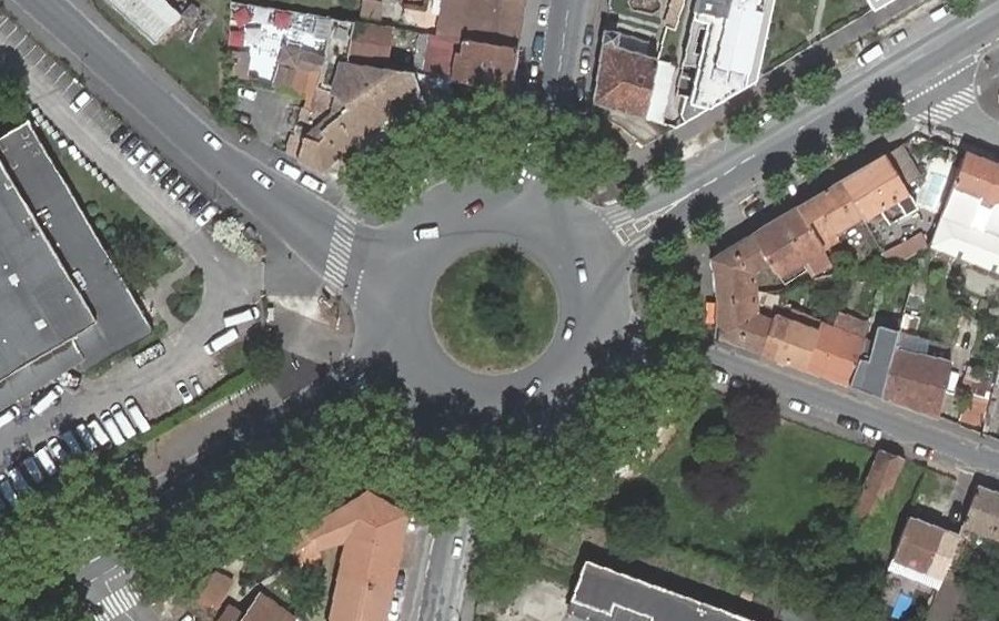 Vue aérienne du Place René Maran