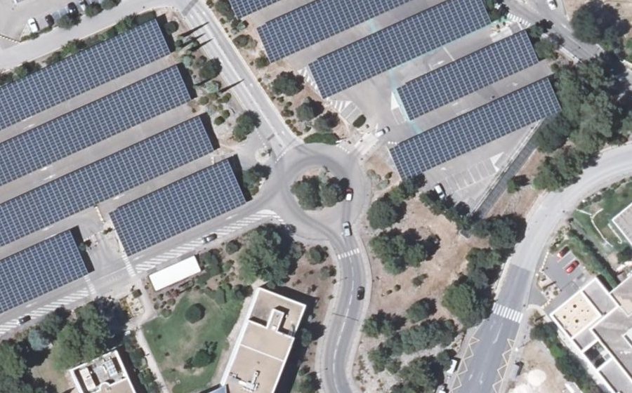 Vue aérienne du Rond-point anonyme n°183012239