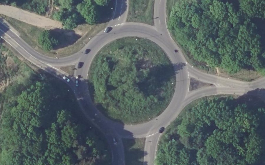 Vue aérienne du Rond-point anonyme n°18317130
