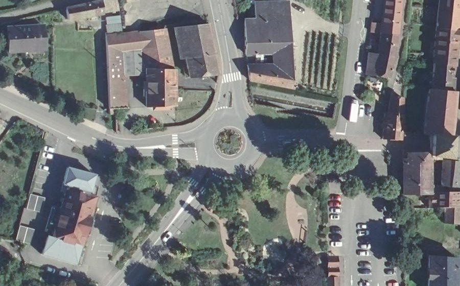 Vue aérienne du Rond-point anonyme n°18492008