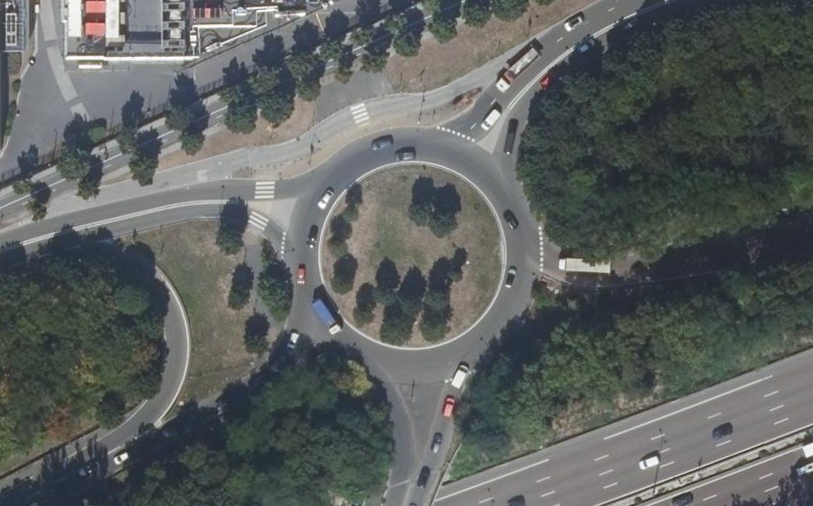 Vue aérienne du Rond-point anonyme n°18648582