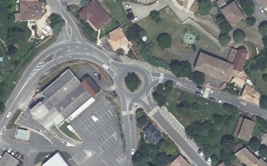 Vue aérienne du Rond-Point du Quercy Vert