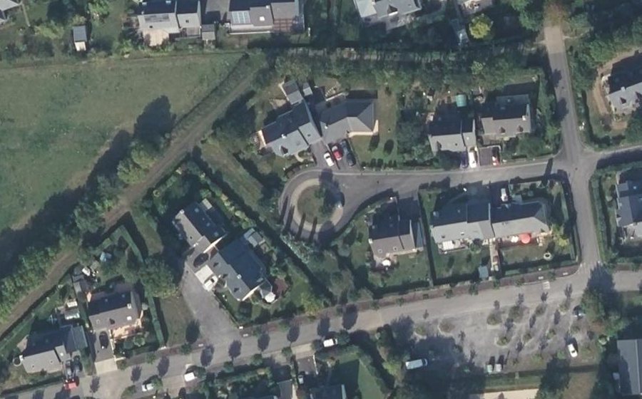 Vue aérienne du Rond-point anonyme n°189107984