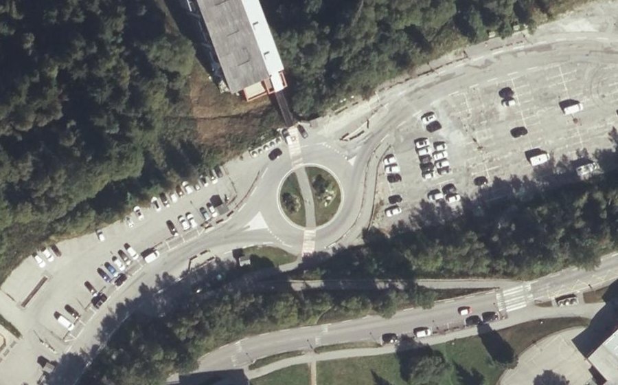 Vue aérienne du Route d'Arc 1800