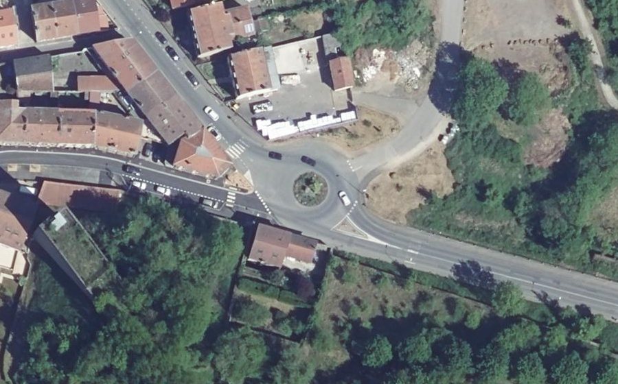 Vue aérienne du Rond-point anonyme n°190030671