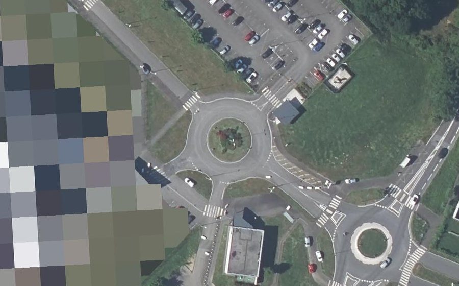 Vue aérienne du Rond-point anonyme n°190752193