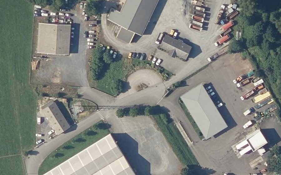 Vue aérienne du Rond-point anonyme n°192108168