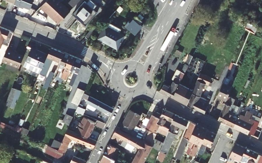 Vue aérienne du Rond-point anonyme n°195219003