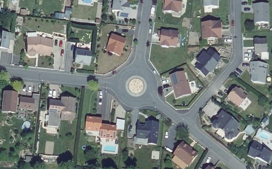 Vue aérienne du Rond-point anonyme n°196080017