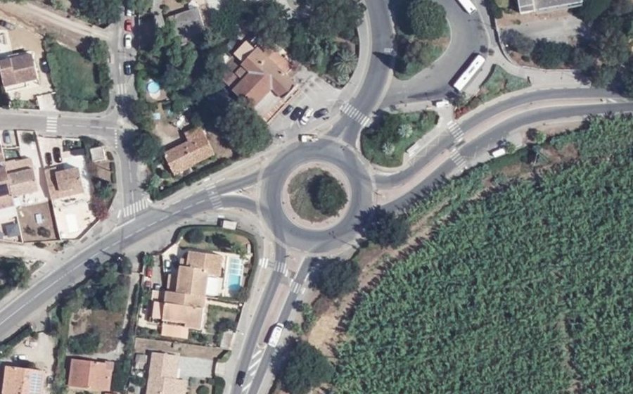 Vue aérienne du Rond-Point du 54e Régiment d'Artillerie