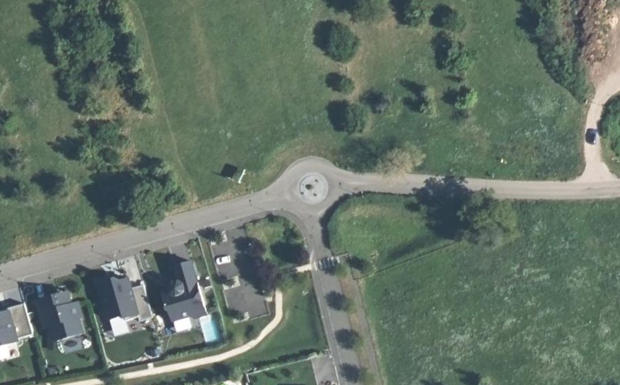 Vue aérienne du Rond-point anonyme n°197706465