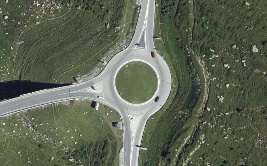 Vue aérienne du Rond-point anonyme n°19799719